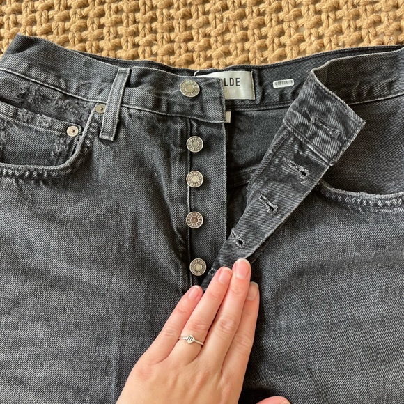 Agolde Riley Cutoff Short - Picture 3 of 8